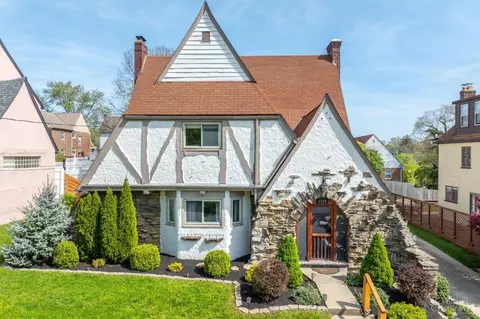 1110 Egan Hills Dr, Cincinnati, OH 45229