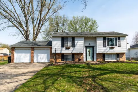 1366 Linden Creek Dr, Milford, OH 45150
