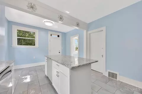 5069 Sidney Rd, Cincinnati, OH 45238 photo 5