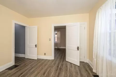 Bedroom - 3221 Phoenix Ave, Cheviot, OH 45211 photo 2 of 6
