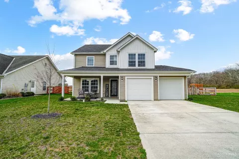 127 Pebble Stone Ln, Clarksville, OH 45113