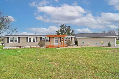 430 Waynoka Dr, Franklin Twp, OH 45171