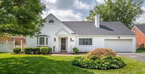 272 Stroop Rd, Kettering, OH 45429