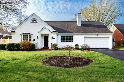 Exterior - 272 Stroop Rd, Kettering, OH 45429 photo 2 of 10