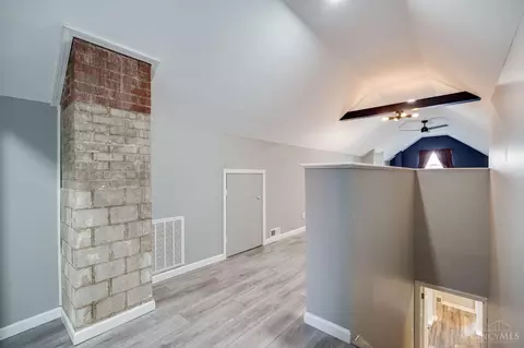 Entry Way - 272 Stroop Rd, Kettering, OH 45429 photo 2 of 4