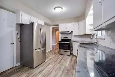 Kitchen - 272 Stroop Rd, Kettering, OH 45429 photo 5 of 5