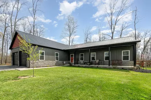 106 Oklahoma Dr, Lake Waynoka, OH 45171