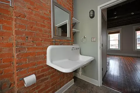 1420 Main St, Cincinnati, OH 45202 photo 52