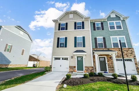 15 Wentworth Ln, Deer Park, OH 45236