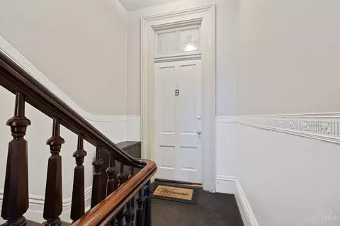 Entry Way - 815 Elm St, Cincinnati, OH 45202 photo 3 of 4