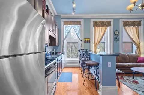Kitchen - 815 Elm St, Cincinnati, OH 45202 photo 3 of 4