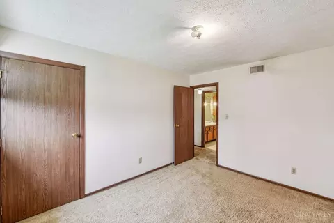 5348 Pinecliff Ln, Cincinnati, OH 45247 photo 23