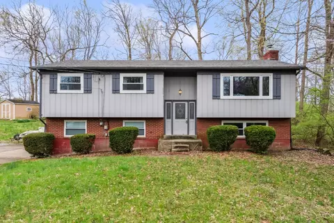9169 Wintergreen Dr, West Chester, OH 45069