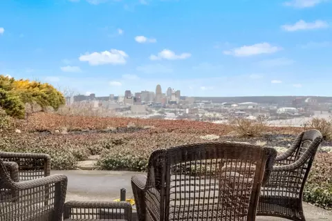 558 Davenport Ave, Cincinnati, OH 45204