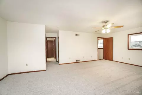 2276 Deblin Dr, Cincinnati, OH 45239 photo 24