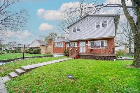 2276 Deblin Dr, Cincinnati, OH 45239 photo 2