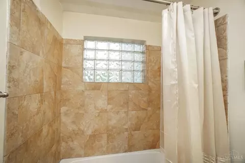 2276 Deblin Dr, Cincinnati, OH 45239 photo 16