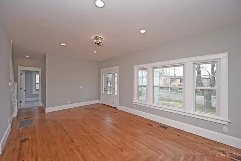 2627 Kipling Ave, Cincinnati, OH 45239 photo 8