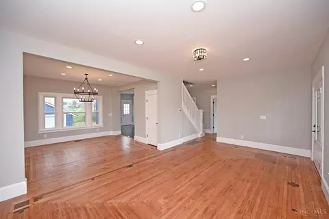 2627 Kipling Ave, Cincinnati, OH 45239 photo 9