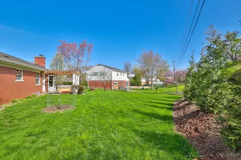 10108 Lochcrest Dr, Cincinnati, OH 45231 photo 49