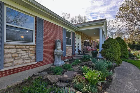 10108 Lochcrest Dr, Cincinnati, OH 45231 photo 51