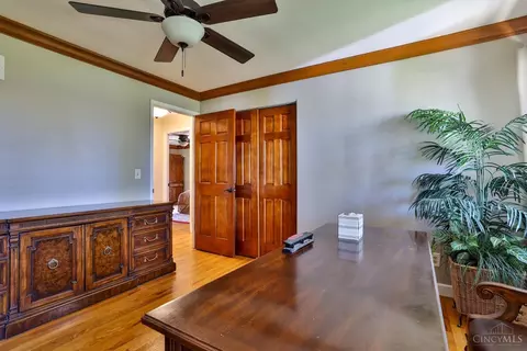 10108 Lochcrest Dr, Cincinnati, OH 45231 photo 30