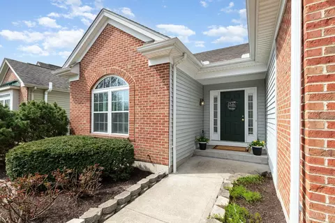 1040 Wood Duck Ct, Hamilton Township, OH 45039