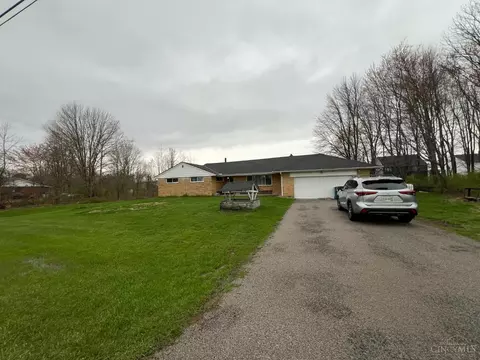 2534 Herold Rd, Batavia, OH 45103
