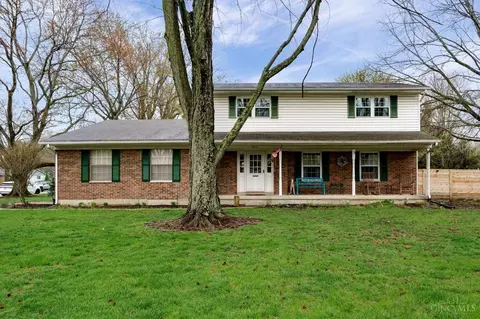 701 Whipp Rd, Centerville, OH 45459