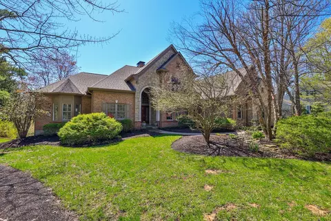 7975 Cooper Rd, Montgomery, OH 45242