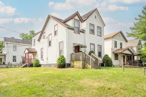 6014 Mcgregor Ave, Elmwood Place, OH 45216
