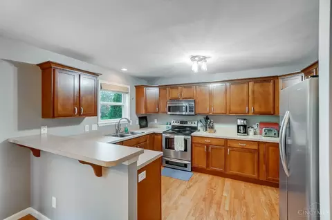 2240 Suffolk St, Cincinnati, OH 45230 photo 8