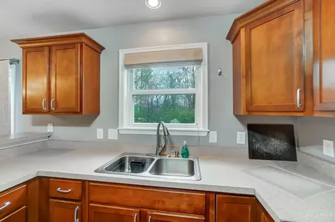 2240 Suffolk St, Cincinnati, OH 45230 photo 13