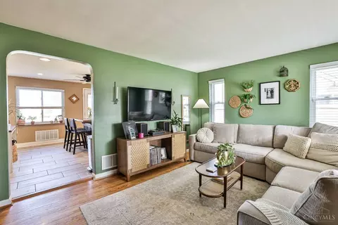 3405 Marcella Dr, Cincinnati, OH 45248 photo 5
