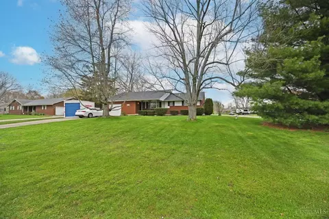 7452 Brock Dr, Blanchester, OH 45107 photo 2