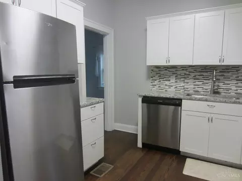 Kitchen - 3542 Vine St, Cincinnati, OH 45220 photo 3 of 3