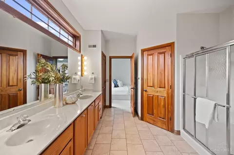 Bath - 4520 School Section Rd, Cincinnati, OH 45211 photo 1 of 3