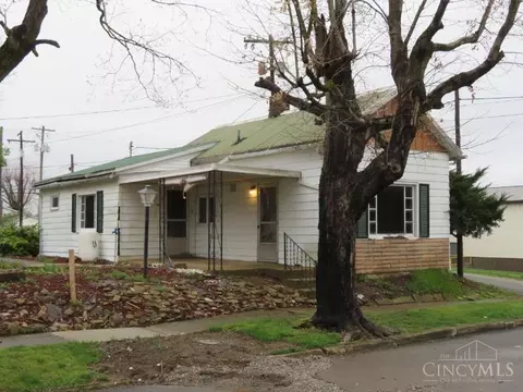 301 Maple St, Bainbridge, OH 45612