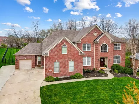 50 Bridgewater Dr, South Lebanon, OH 45065