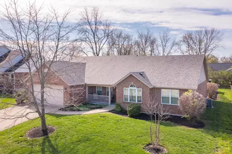 8166 Logans Ridge Dr, West Chester, OH 45069