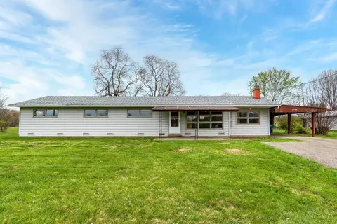 3742 St Rt 222, Batavia, OH 45103