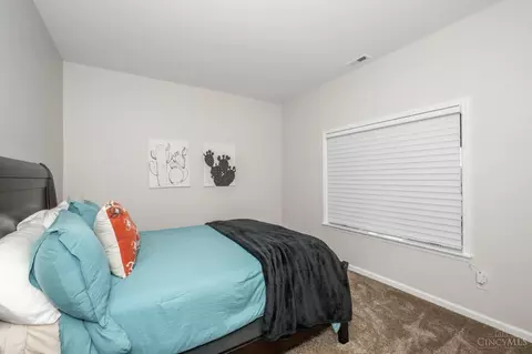 Bedroom - 7351 Riverby Dr, Cincinnati, OH 45255 photo 7 of 8