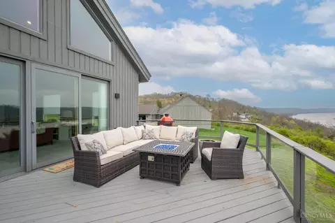 Exterior - 7351 Riverby Dr, Cincinnati, OH 45255 photo 6 of 15