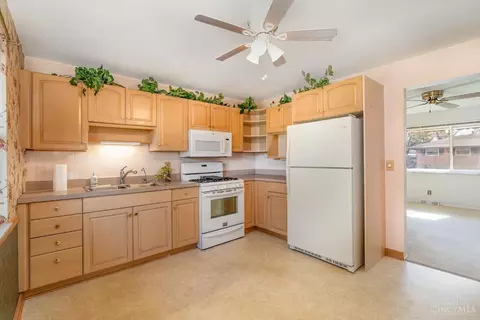 Kitchen - 9377 Neil Dr, Cincinnati, OH 45231 photo 1 of 1