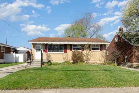 9377 Neil Dr, Cincinnati, OH 45231