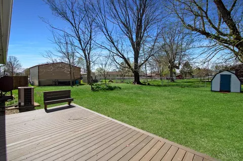 7422 Willow Dr, Blanchester, OH 45107 photo 18