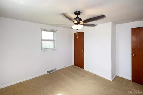 7422 Willow Dr, Blanchester, OH 45107 photo 8