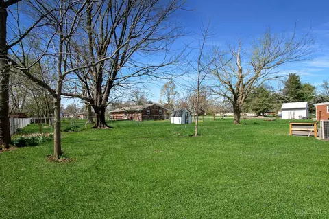 7422 Willow Dr, Blanchester, OH 45107 photo 16
