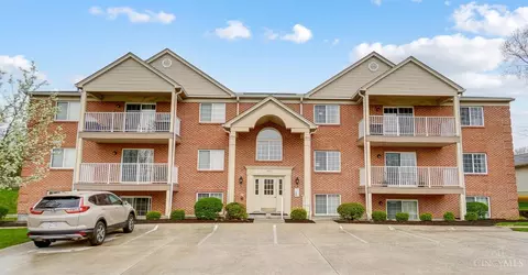3335 Emerald Lakes Dr, Cincinnati, OH 45211