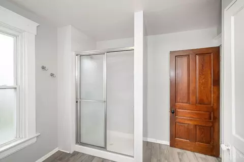 Bath - 131 Pike St, Reading, OH 45215 photo 3 of 3